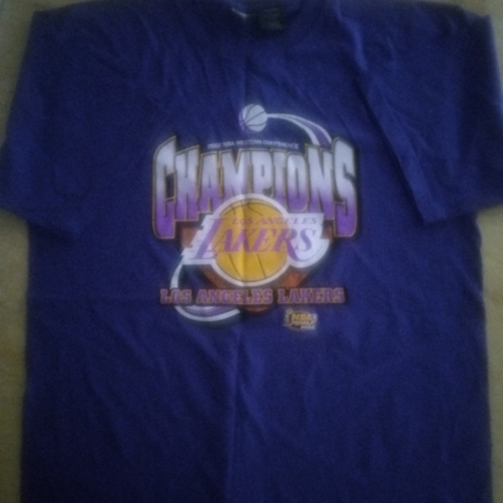 Purple Los Angeles Lakers 2002 Champions T-Shirt